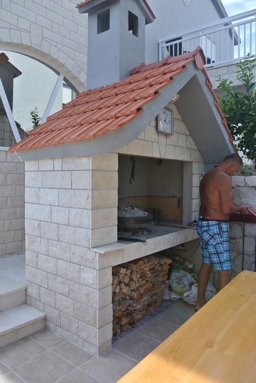 טרוגיר Apartment Elena מראה חיצוני תמונה